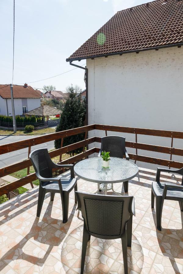 Apartmani Maraton Vukovár Kültér fotó